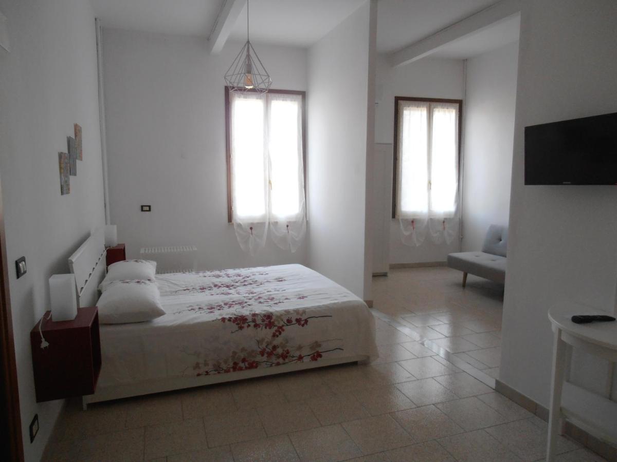 B&B Timo E Rosmarino Sermide Экстерьер фото